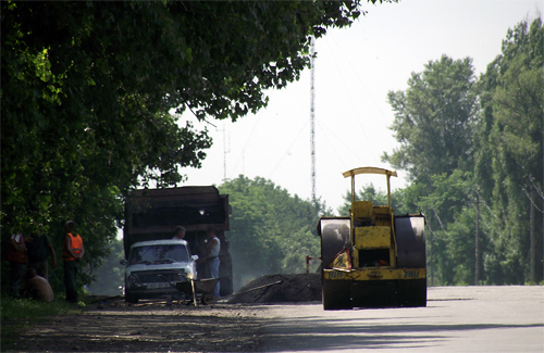Полтавские дороги ремонтируют без графика