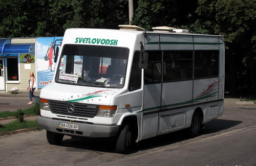 Мікроавтобус, переобладнаний з вантажного в пасажирський