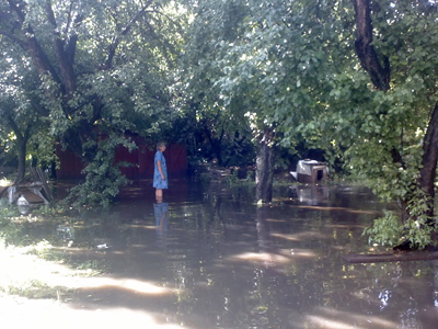 Кожного разу навіть невеликий дощ підтоплює ділянку від зупинки «23 школа» до вул. Харківське шосе