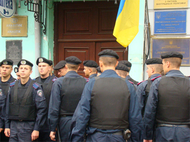 Двоє полтавців поїхали до Києва підтримати заарештовану Юлію Тимошенко
