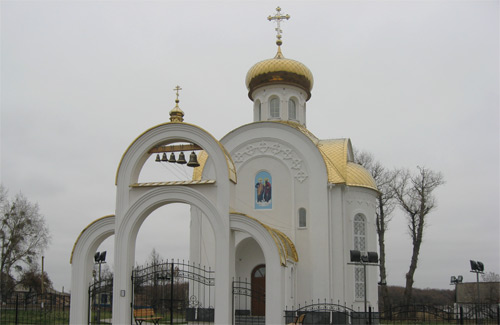 Храм в селе Тищенки Шишакского района
