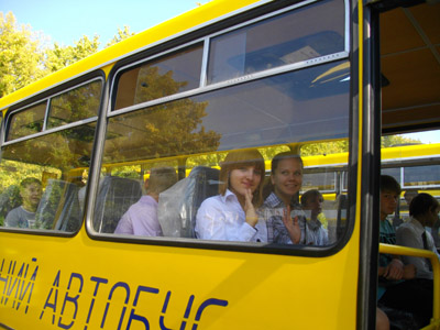 На Полтавщині нові шкільні автобуси їхатимуть до порожніх шкіл?