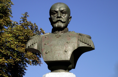Пам’ятник Олексію Бутовському у Полтаві