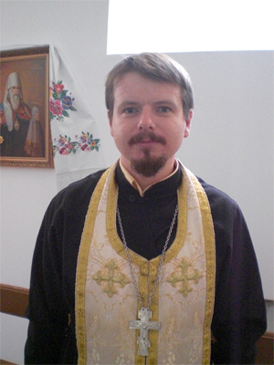 Священник Константин