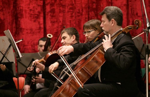 Виступ симфонічного оркестру обласного музично-драматичного театру імені М. В. Гоголя