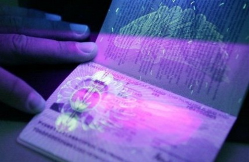 Глава державы ветировал закон о биометрических паспортах