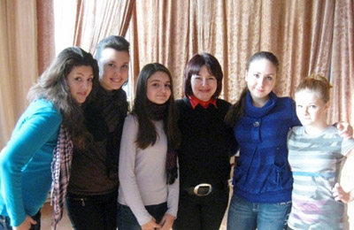 Світлана Макєєва зі своїми вихованцями