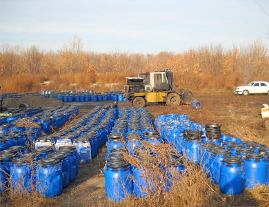 З Полтавщини вивезуть більше тисячі бочок з небезпечною отрутою