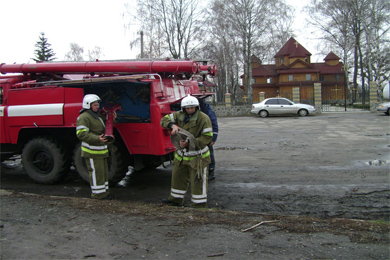 Рятувальники Полтавщини ліквідовують пожежі у культових спорудах