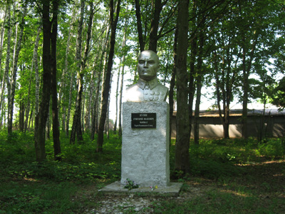 Пам’ятник Григорію Кулику