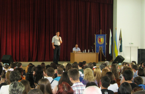 Віталій Кличко у Полтаві зустрівся із майбутніми педагогами