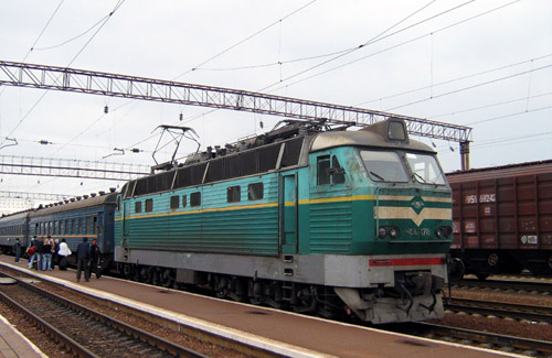 Назначен дополнительный поезд Киев — Харьков — Киев