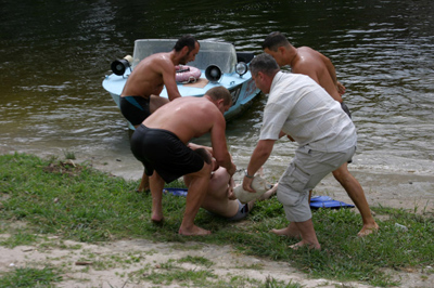 Спасатели учат полтавчан отдыхать на воде безопасно