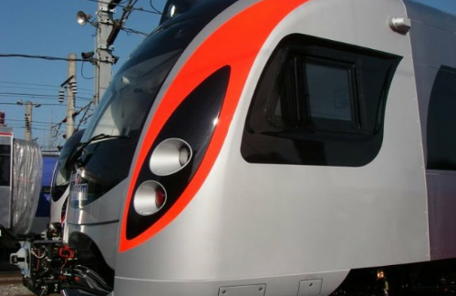 Швидкісному потягу Hyundai пороблено на Полтавщині