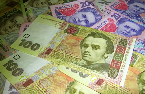 Державного посадовця з Полтави затримали за хабар у 100 тисяч гривень