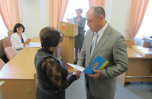 Вручення відзнак з нагоди 75-річчя створення Полтавської області полтавцям