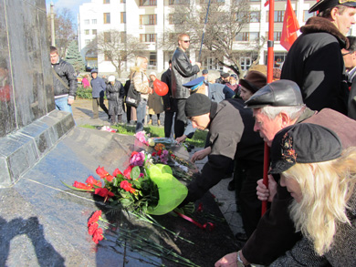 Полтавські комуністи відсвяткували річницю Жовтневої революції