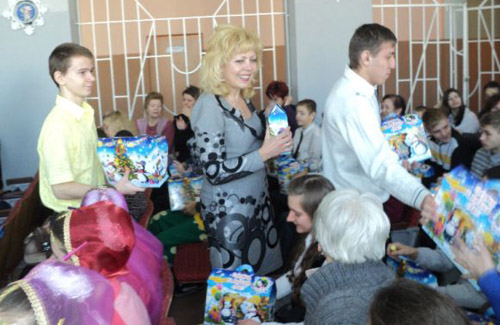 Вихованців полтавської школи-інтернату привітали з Днем святого Миколая