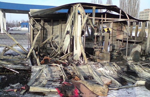 У вагончику стався вибух газу, внаслідок якого у вогні загинуло все обладнання «шиномонтажки»