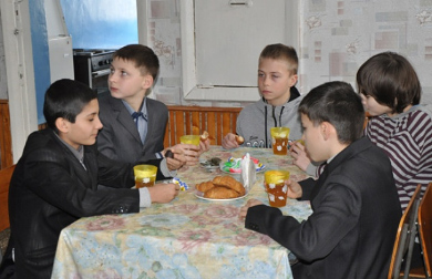 Полтавські школярі відвідали міліцейський розподільник