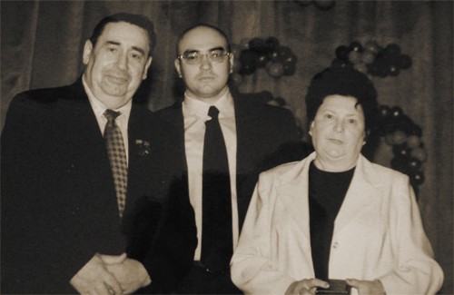 Николай Касьян с женой и сыном