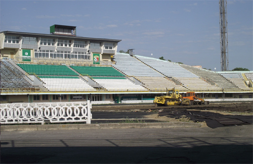 В Полтаве ремонтируют стадион «Ворскла»
