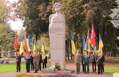 Пам’ятник Лялі Убийвовк
