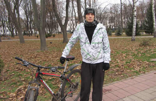 Активіст полтавського велопатруля Владислав Плаксін