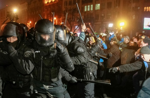 Cпецпідрозділ «Беркут» на Майдані Незалежності у Київі