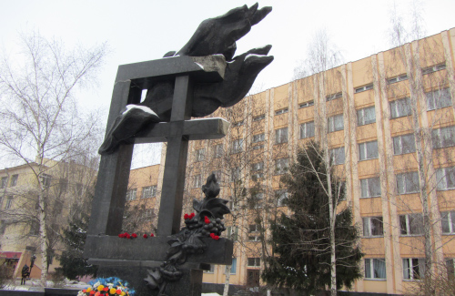 Памятний знак аварії на Чорнобильській АЕС
