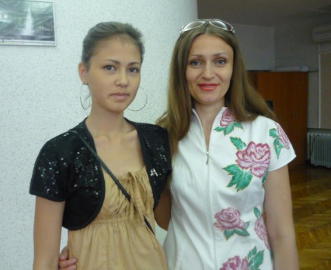 Валентина Ануарова (справа) з дочкою Діаною