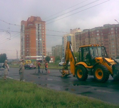 Дощі уповільнили темпи асфальтування в Полтаві | Фото: rada-poltava.gov.ua