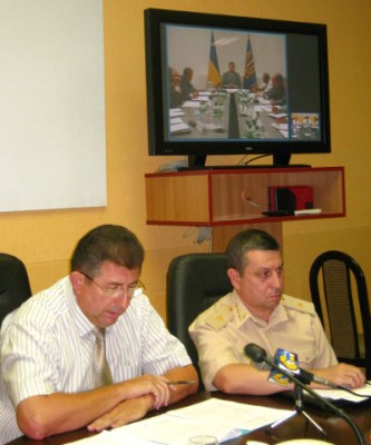 Янукович та Удовіченко говорили про пожежі та Сорочинський ярмарок
