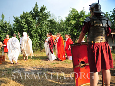 У Полтаві дівчата виходять заміж як стародавні римлянки