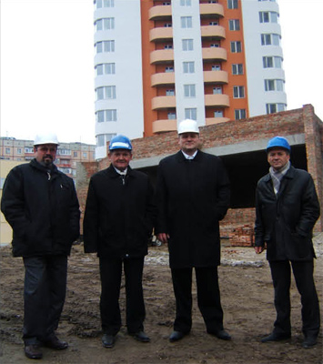 Андрій Баранов на будівництві