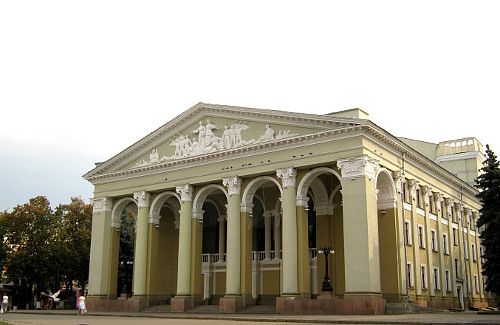 Театр ім. М.В. Гоголя в Полтаві