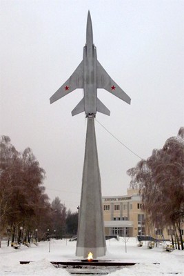 Памятник в честь 51-го бомбардировочного полка авиации дального действия