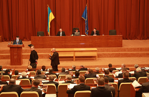 Перша сесія депутатів Полтавської обласної ради VI скликання