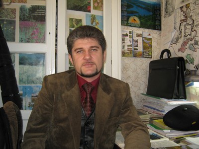 Віктор Попельнюх — доцент кафедри екології та охорони довкілля ПНПУ, кандидат біологічних наук