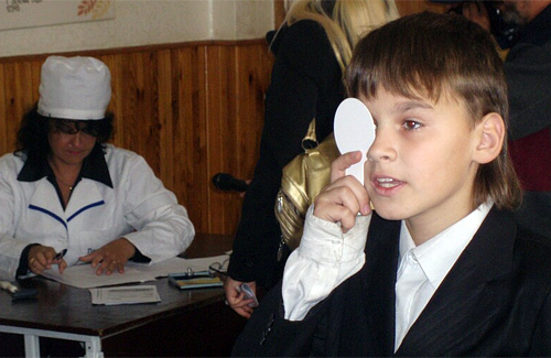 На Полтавщині розпочалися обов’язкові медичні огляди учнів шкіл