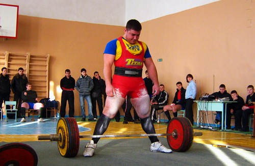 Чипко Геннадий, становая тяга, вес штанги – 300 кг
