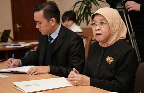Надзвичайний і Повноважний Посол Республіки Індонезія в Україні Нінінг Сунінгсіх Рохадіат
