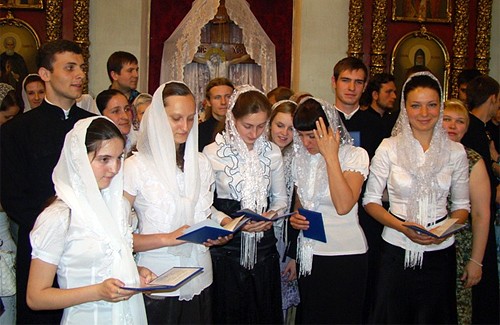 В Полтавской духовной семинарии выпустили псаломщиков и иконописцев