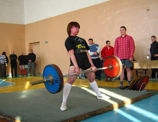 Марта Добрякова (в/к 67.5), вес штанги - 167.5 кг