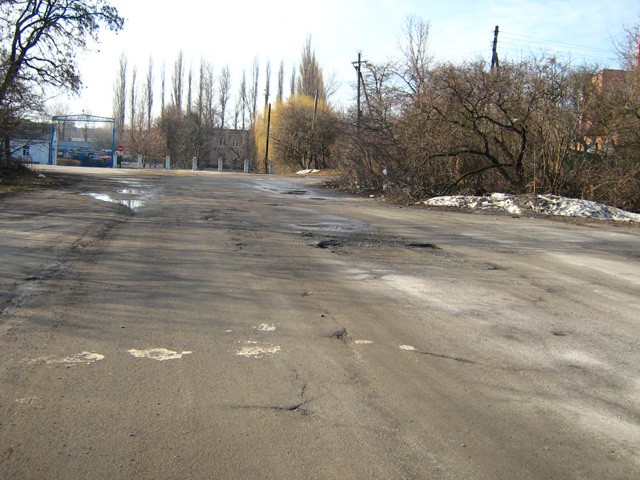 Полтава, ул. Луценка, напротив Дорожно-строительного управления №36