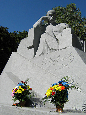 Пам’ятник Тарасу Шевченку в Полтаві