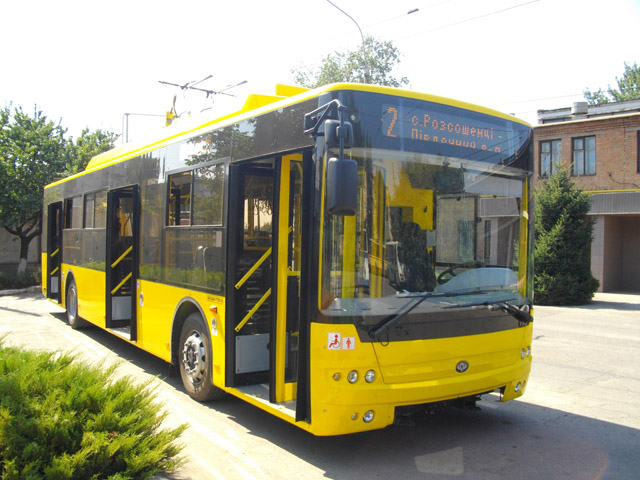 Перший тролейбус «Богдан Т701.10» у Полтаві