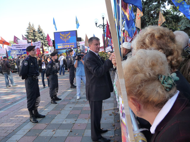 Нардеп Гордієнко серед тих, кого протестувальники не хотіли бачити на своїй акції