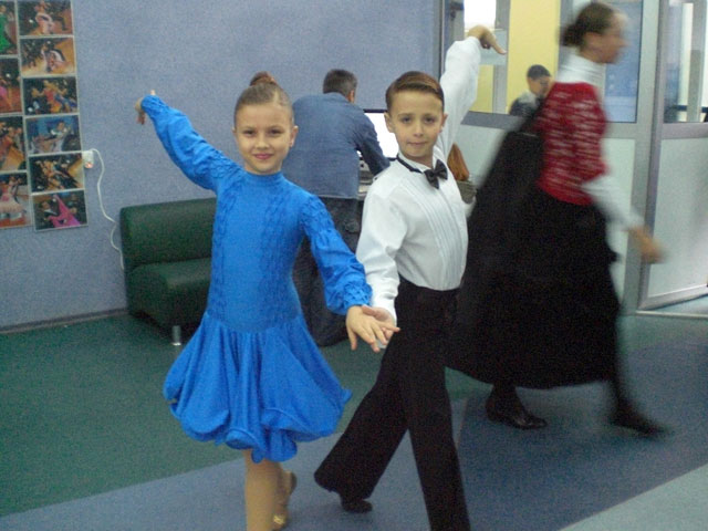 Люда и Антон: «Мы танцуем, и пусть весь мир подождет!»