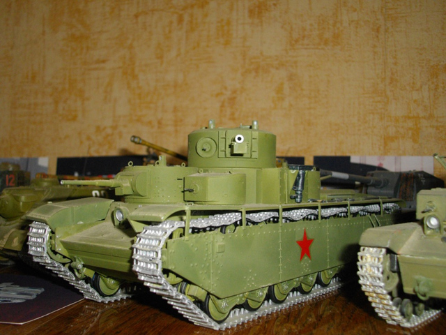 Пример сталинского гигантизма - пятибашенный танк Т-35
